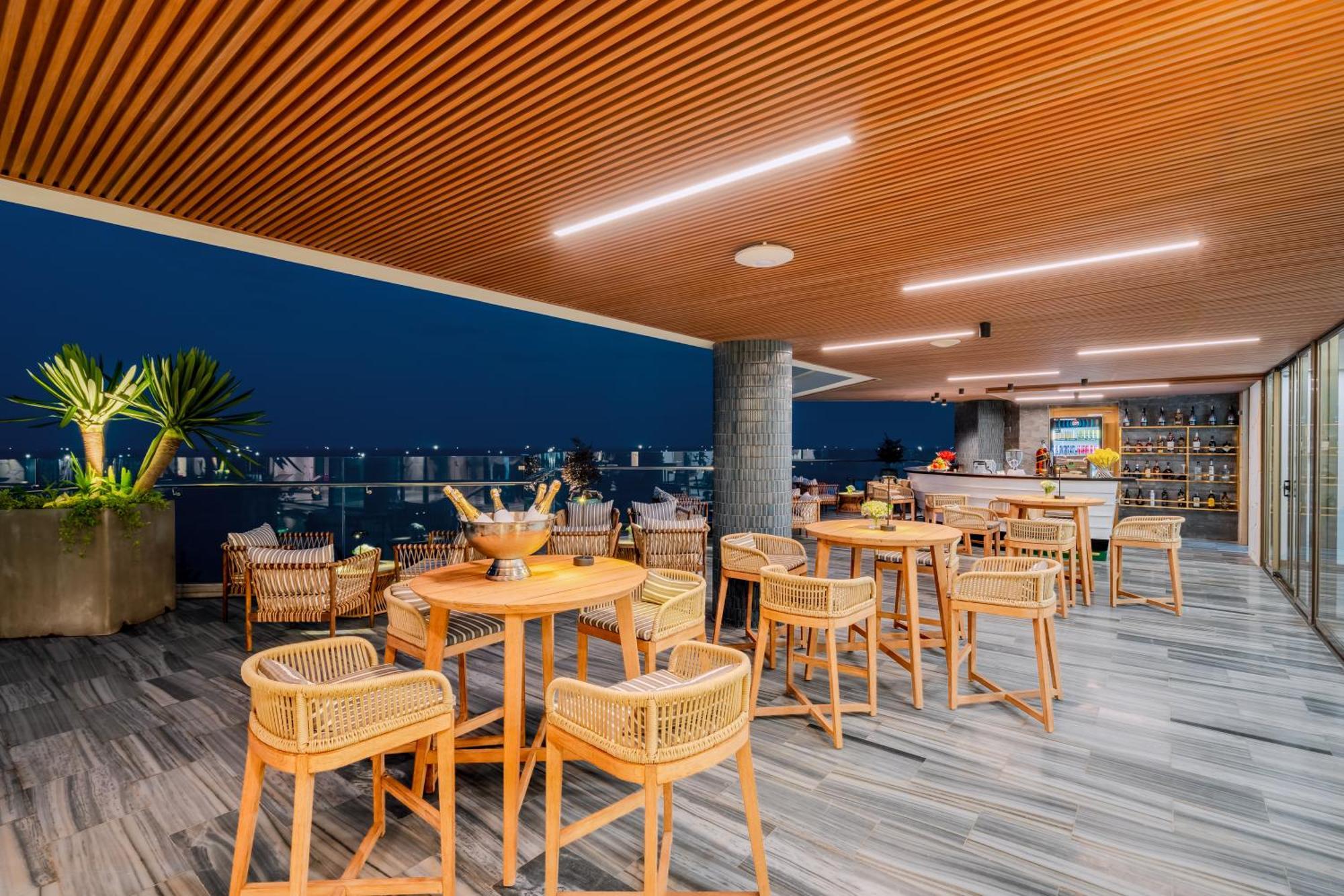 Poseido Hotel Quang Binh Dong Hoi Esterno foto